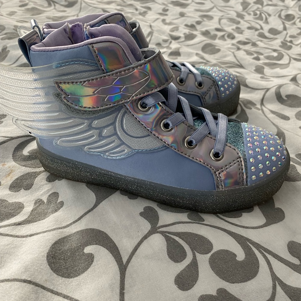 Sketchers light up sneaker